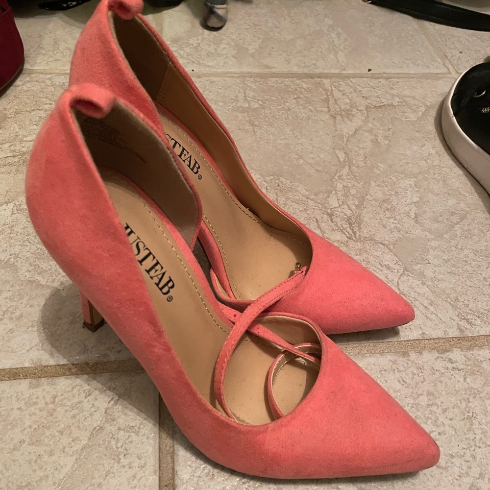 Cute peach heels
